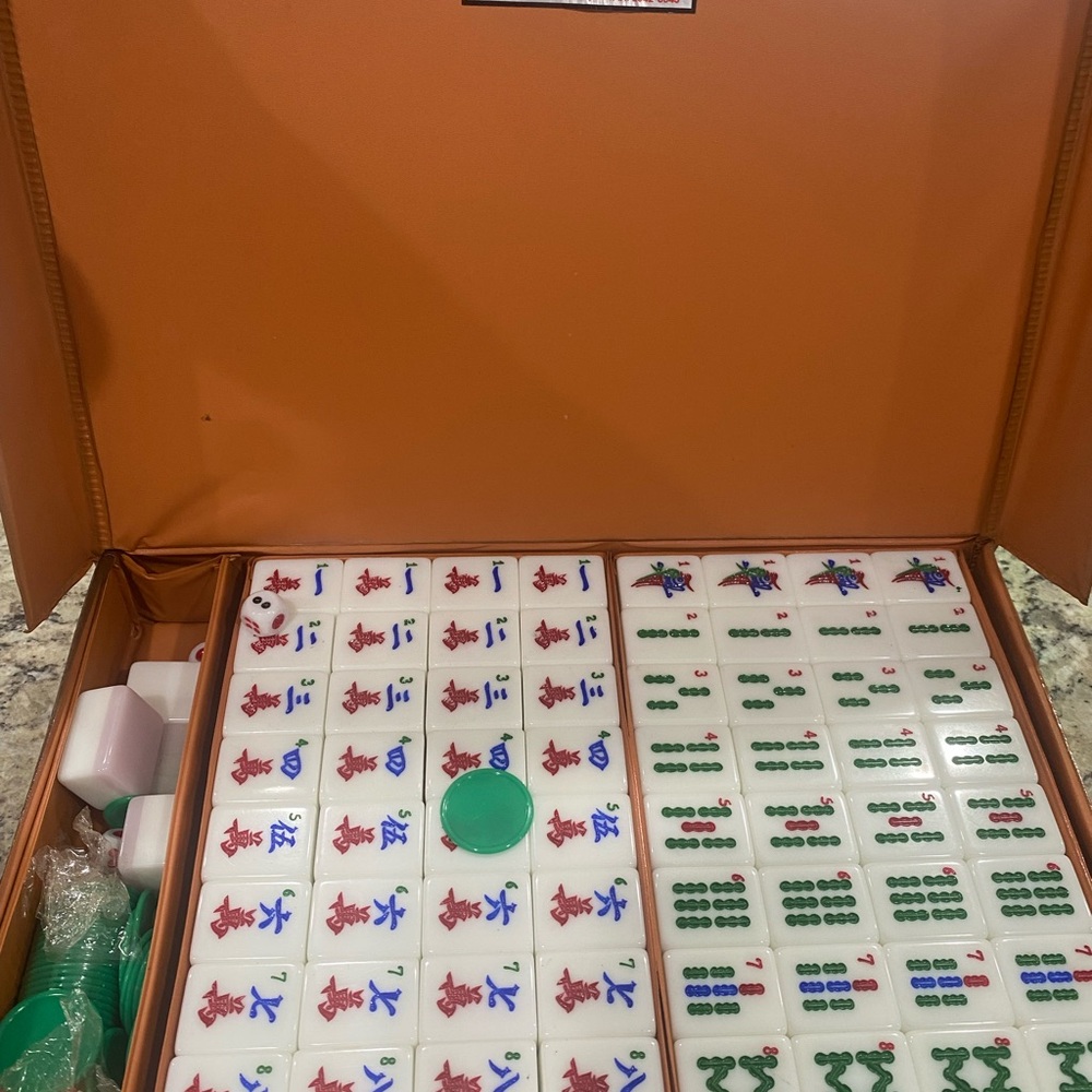 Classic Mahjong Set with White Ivory Tiles